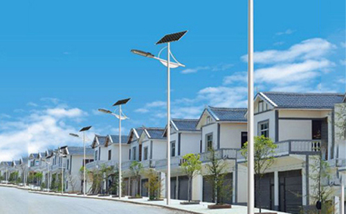 新城镇太阳能路灯配置与在乡村道路照明中的应用 新城镇太阳能路灯配置与在乡村道路照明中的应用