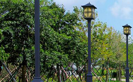 太阳能新城镇庭院灯价格为何差三倍？关键看这几点